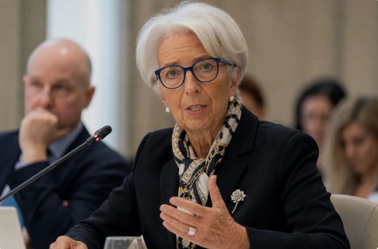 EU khẳng định tầm quan trọng của đầu tư phát triển AI. (Ảnh: ua.news) EU khẳng định tầm quan trọng của đầu tư phát triển AI. (Ảnh: ua.news)